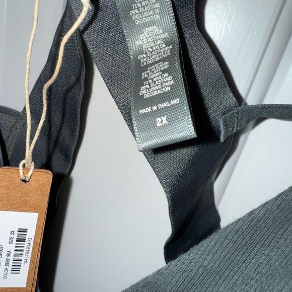 2/$35 NWT Women's Skims Cotton Plunge Bralette-2x - Picture 3 of 6